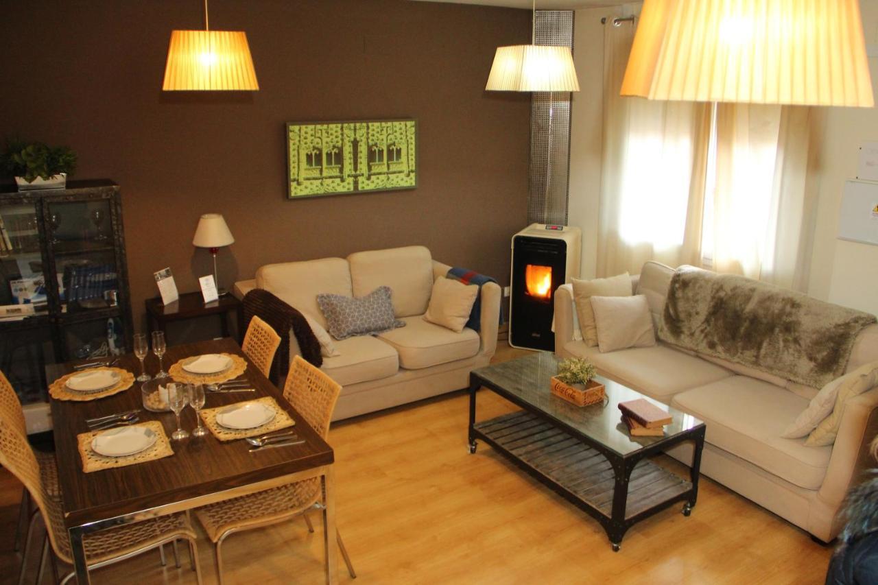 Apartamentos Alcazar De Баеса Екстер'єр фото