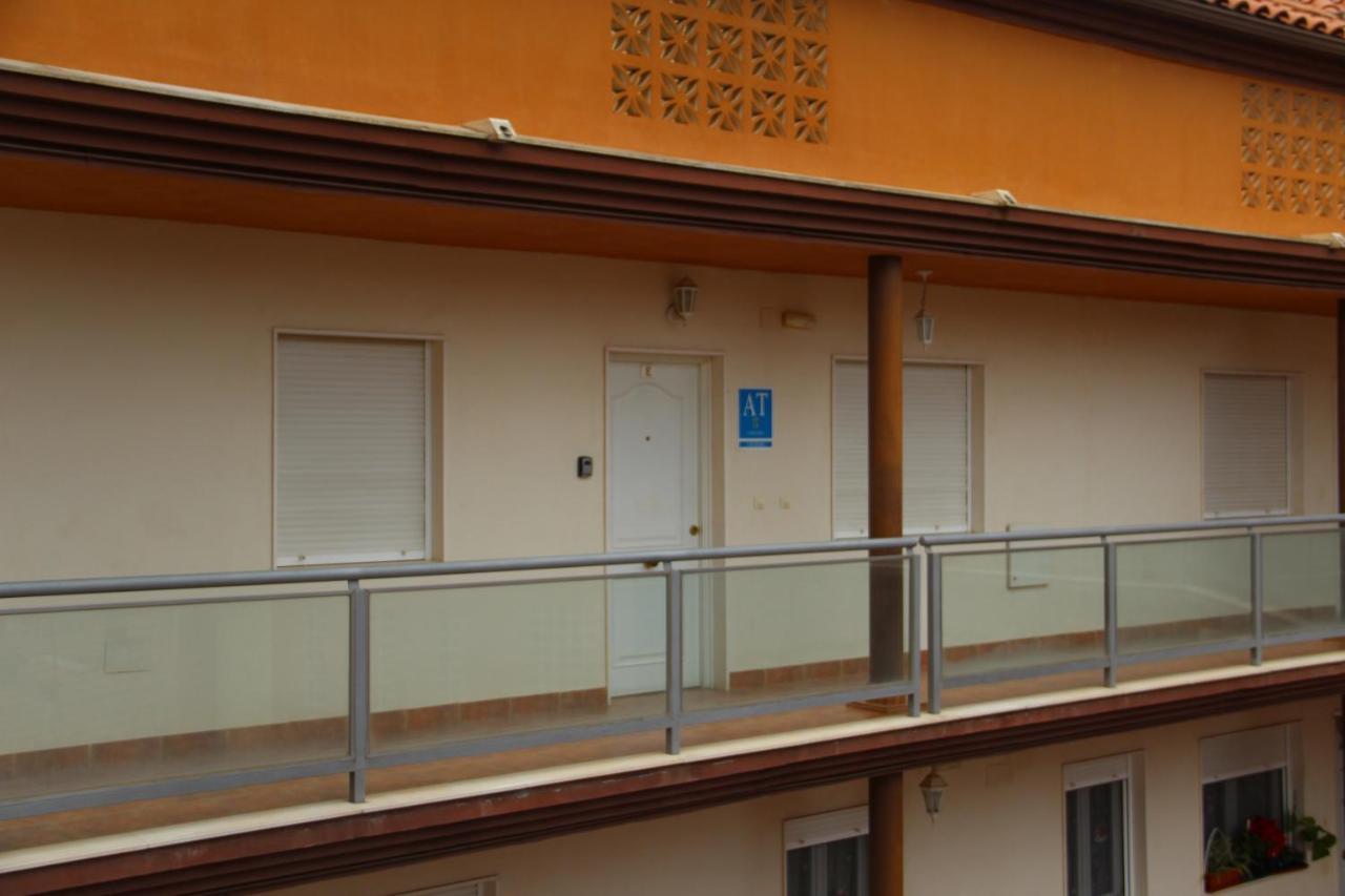 Apartamentos Alcazar De Баеса Екстер'єр фото