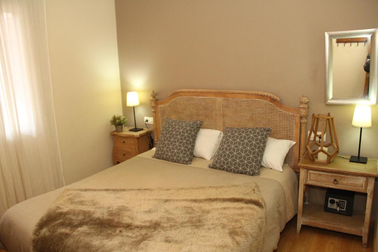 Apartamentos Alcazar De Баеса Екстер'єр фото