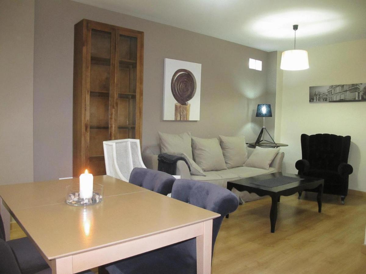 Apartamentos Alcazar De Баеса Номер фото
