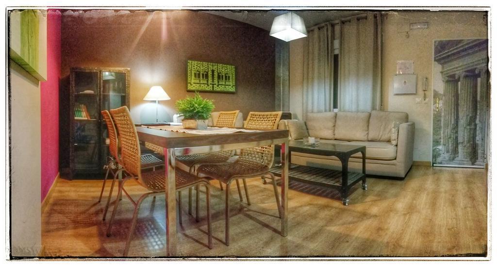 Apartamentos Alcazar De Баеса Екстер'єр фото