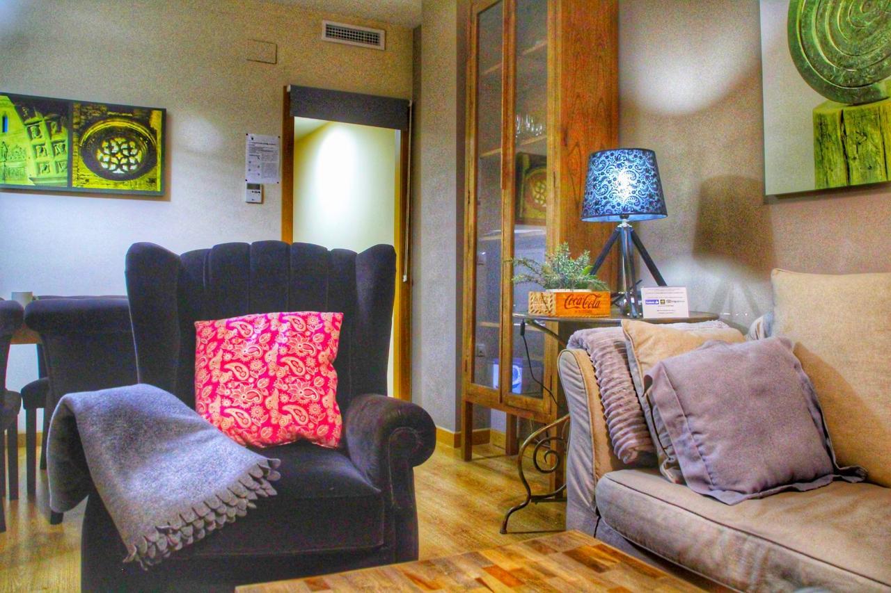 Apartamentos Alcazar De Баеса Екстер'єр фото