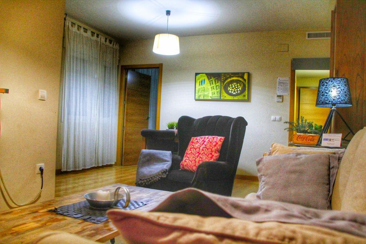 Apartamentos Alcazar De Баеса Екстер'єр фото